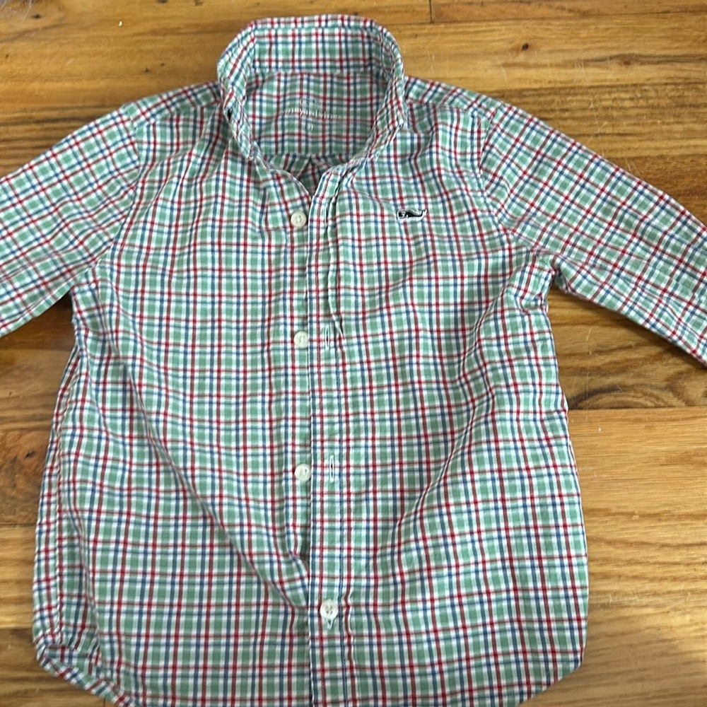 Vineyard vines boys shirt, size 3t
